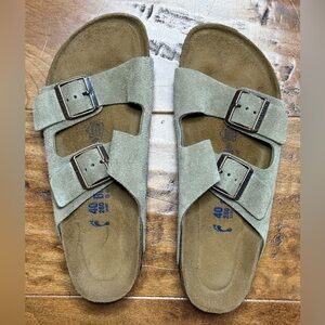 Birkenstock Arizona Suede Light Sand Sandals EU 40 NWOT